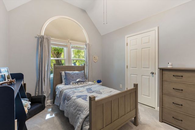 150 ELLAS POND CV, Collierville, TN 38017