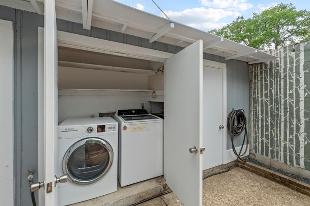 6109 Bullard DR A, Austin, TX 78757
