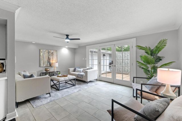 6109 Bullard DR A, Austin, TX 78757
