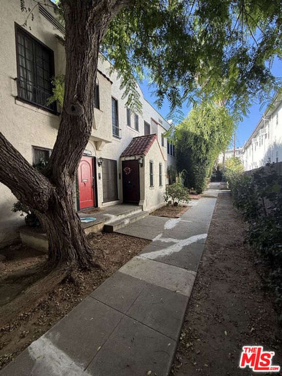 7953 Norton Avenue, West Hollywood, CA 90046 — photo 3