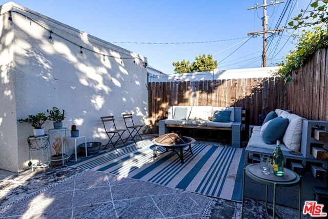 1432 W 91ST Street, Los Angeles, CA 90047