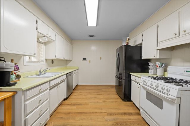 411 Vine Street, Weatherford, TX 76086