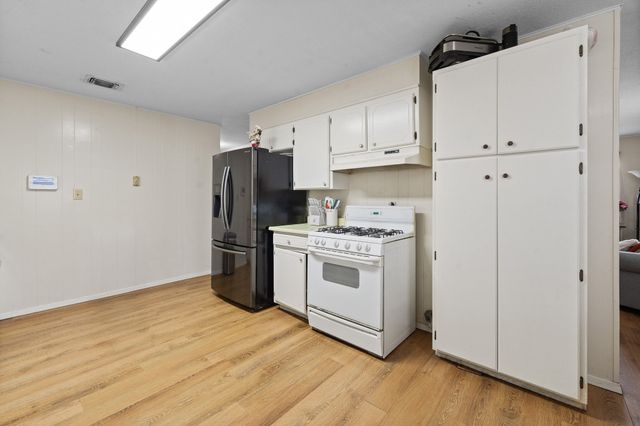 411 Vine Street, Weatherford, TX 76086