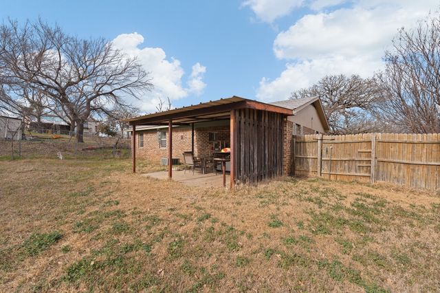 411 Vine Street, Weatherford, TX 76086