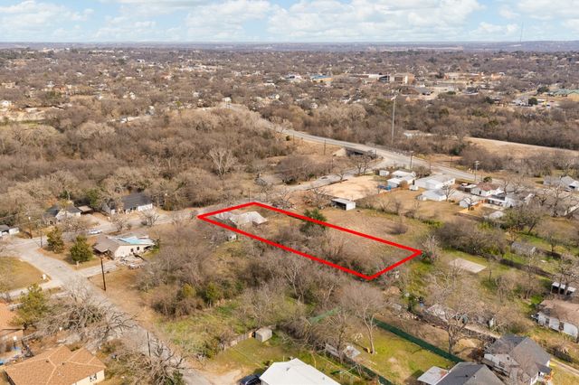 411 Vine Street, Weatherford, TX 76086