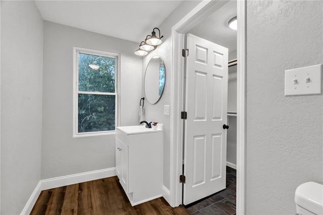 8111 Park Avenue, Kansas City, MO 64132