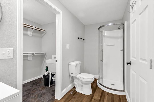 8111 Park Avenue, Kansas City, MO 64132