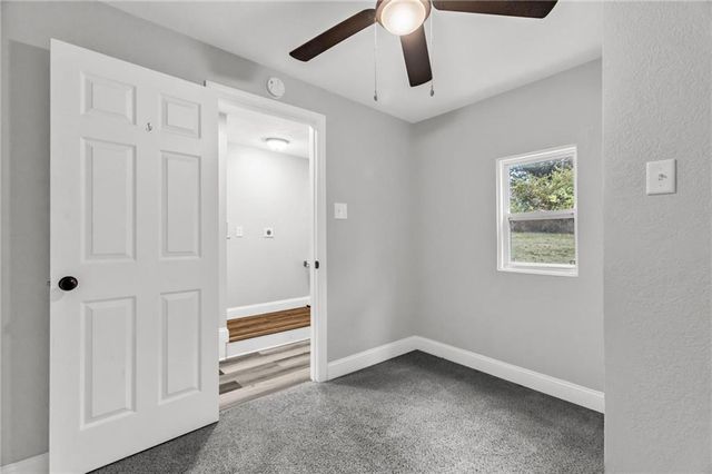 8111 Park Avenue, Kansas City, MO 64132