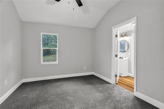 8111 Park Avenue, Kansas City, MO 64132