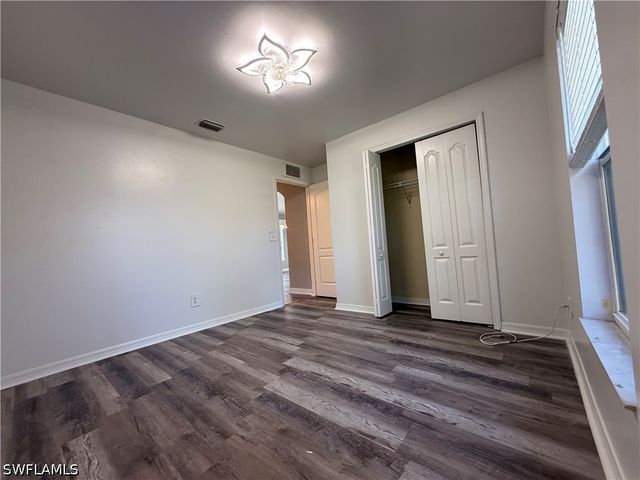3122 12th ST SW, Lehigh Acres, FL 33976