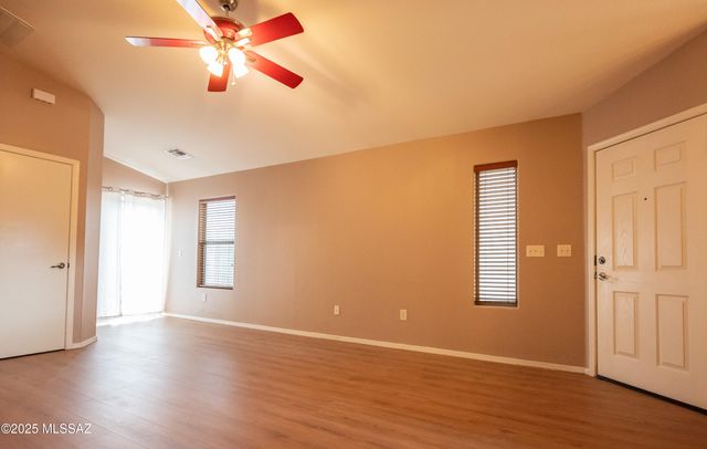 13163 E Mineta Ridge Drive, Vail, AZ 85641