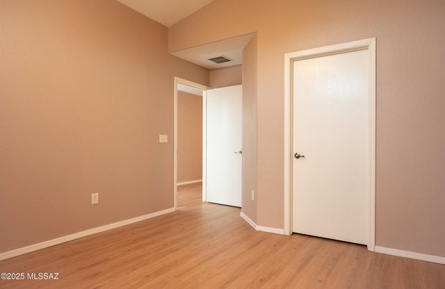 13163 E Mineta Ridge Drive, Vail, AZ 85641