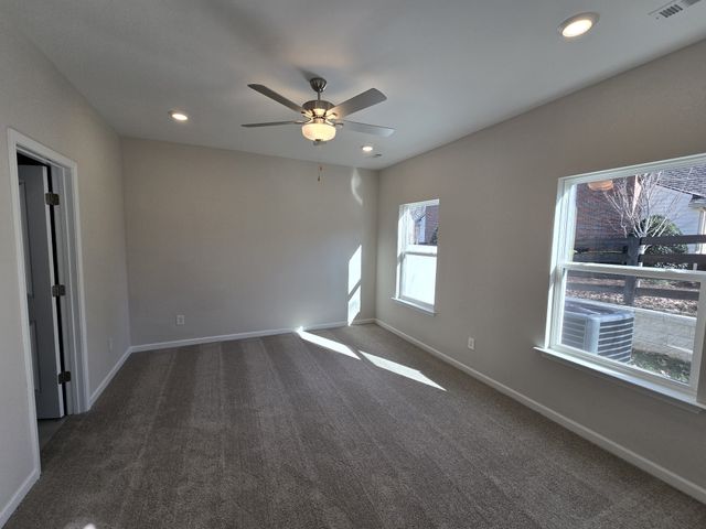 5158 Pace Park Cir, Columbia, TN 38401