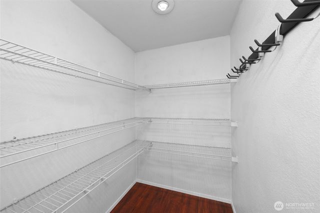 1074 N Estate Lane, Oak Harbor, WA 98277