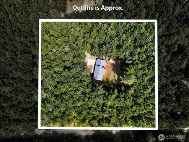 1074 N Estate Lane, Oak Harbor, WA 98277