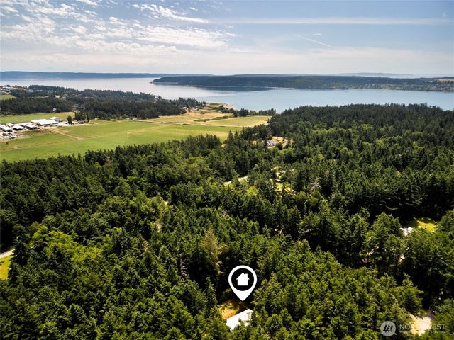 1074 N Estate Lane, Oak Harbor, WA 98277