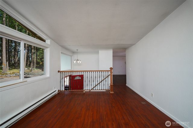1074 N Estate Lane, Oak Harbor, WA 98277