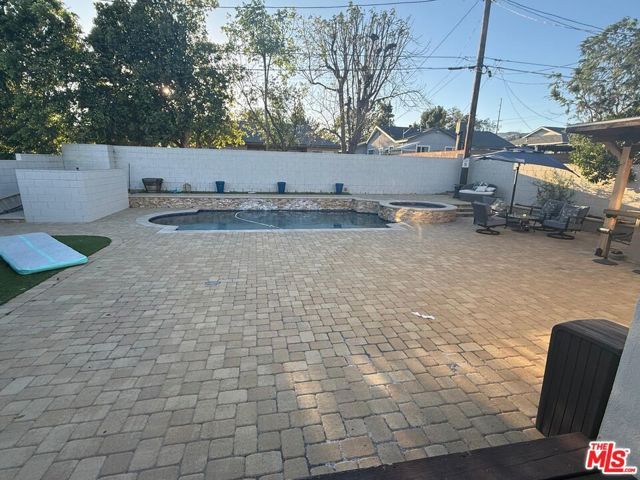 11447 Gothic Avenue, Granada Hills (los Angeles), CA 91344