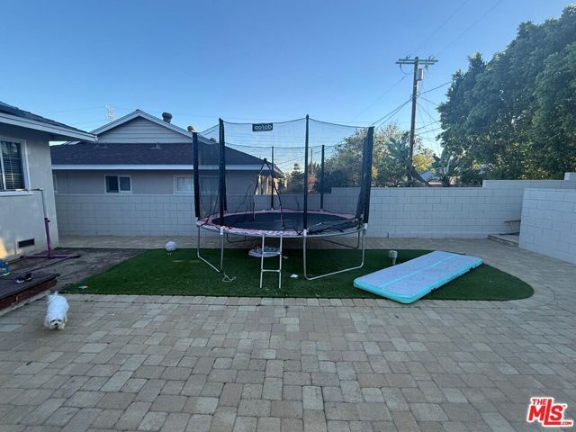 11447 Gothic Avenue, Granada Hills (los Angeles), CA 91344