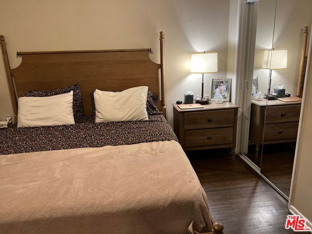 11447 Gothic Avenue, Granada Hills (los Angeles), CA 91344