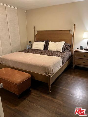 11447 Gothic Avenue, Granada Hills (los Angeles), CA 91344