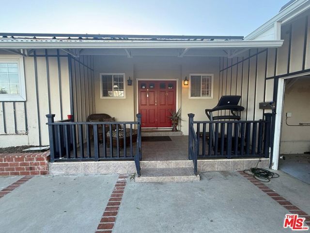 11447 Gothic Avenue, Granada Hills (los Angeles), CA 91344