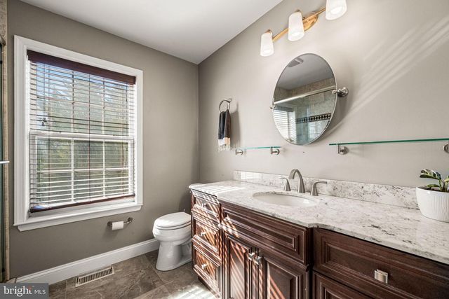 45 PEBBLE BEACH LN, Pottstown, PA 19464