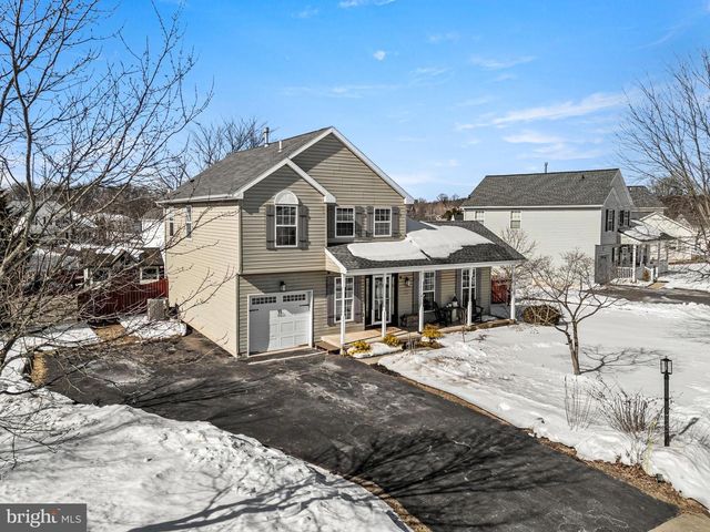 45 PEBBLE BEACH LN, Pottstown, PA 19464