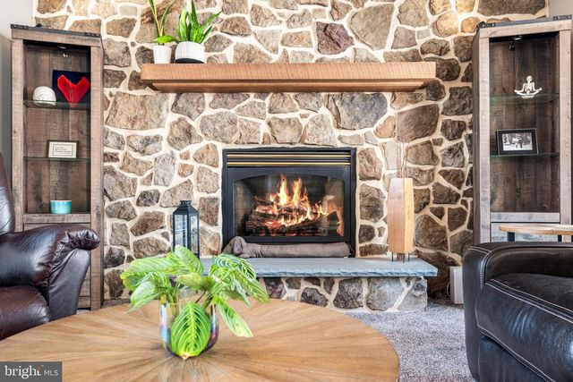 45 PEBBLE BEACH LN, Pottstown, PA 19464