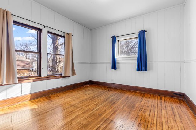 413 Adams Street, Rockford, IL 61107