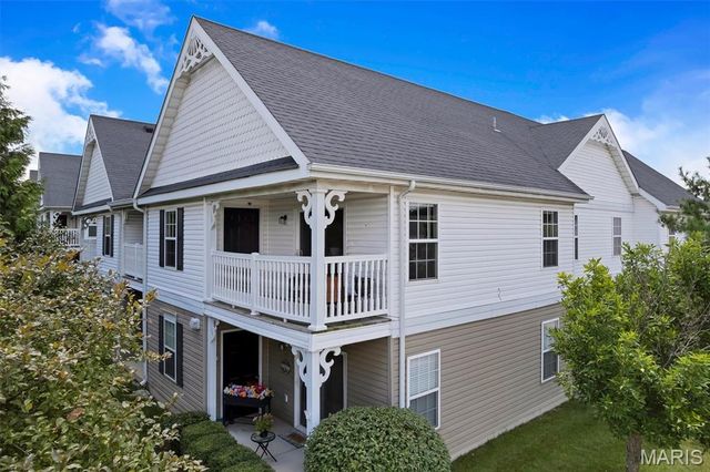 100 Brandy Mill Circle 1F, High Ridge, MO 63049