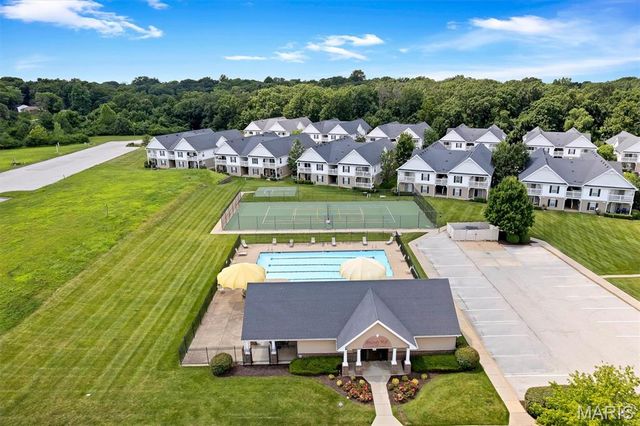 100 Brandy Mill Circle 1F, High Ridge, MO 63049