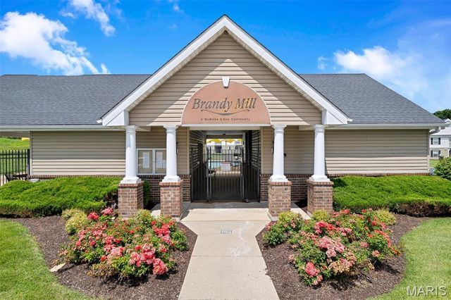 100 Brandy Mill Circle 1F, High Ridge, MO 63049