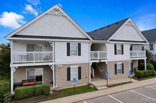 100 Brandy Mill Circle 1F, High Ridge, MO 63049