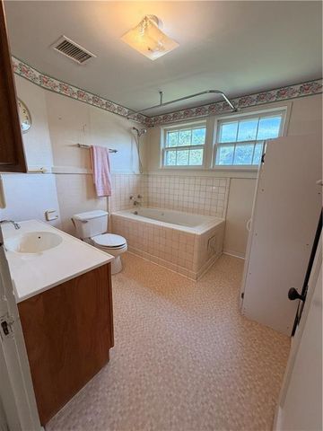 1307 S Sterling Avenue, Independence, MO 64052