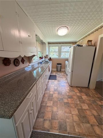 1307 S Sterling Avenue, Independence, MO 64052