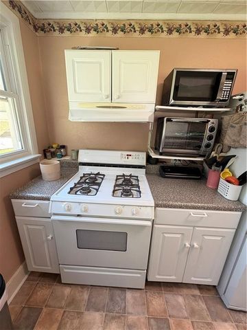 1307 S Sterling Avenue, Independence, MO 64052