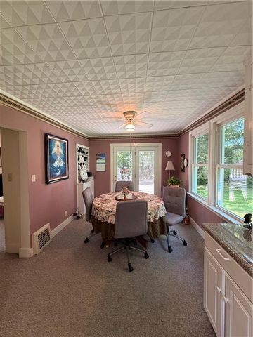1307 S Sterling Avenue, Independence, MO 64052