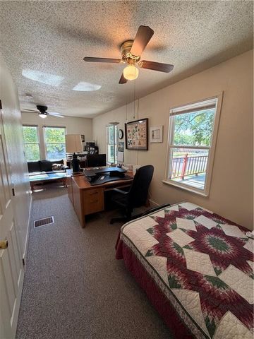 1307 S Sterling Avenue, Independence, MO 64052