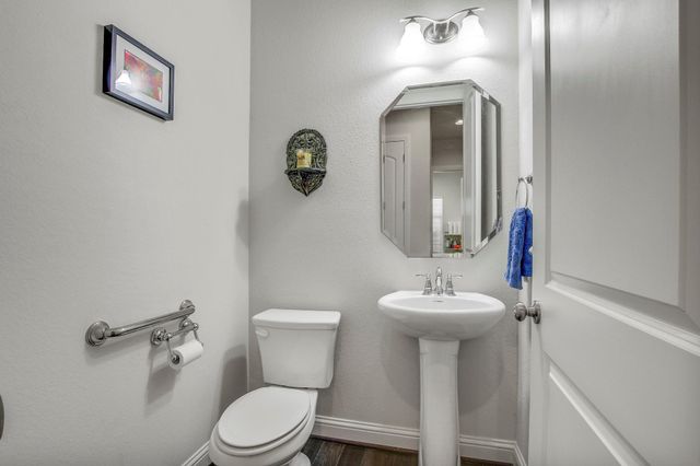 20312 Martin LN, Pflugerville, TX 78660