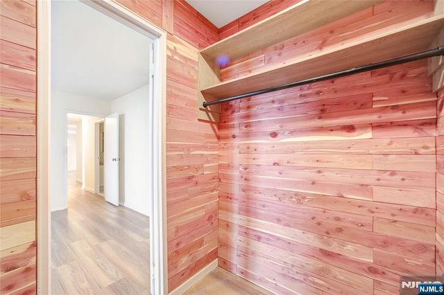 200 Winston 1001, Cliffside Park, NJ 07010