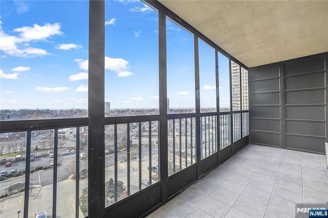 200 Winston 1001, Cliffside Park, NJ 07010