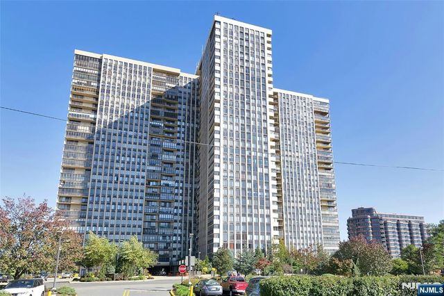 200 Winston 1001, Cliffside Park, NJ 07010