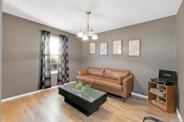 807 SIX IRON, San Antonio, TX 78221