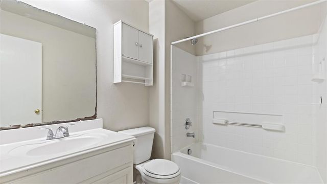10414 Collin Park, Houston, TX 77075