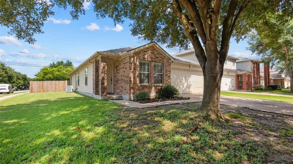 10414 Collin Park, Houston, TX 77075