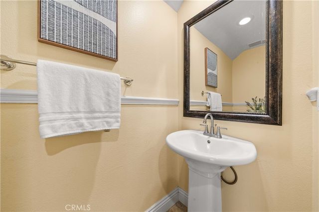 94 Mission, Irvine, CA 92618