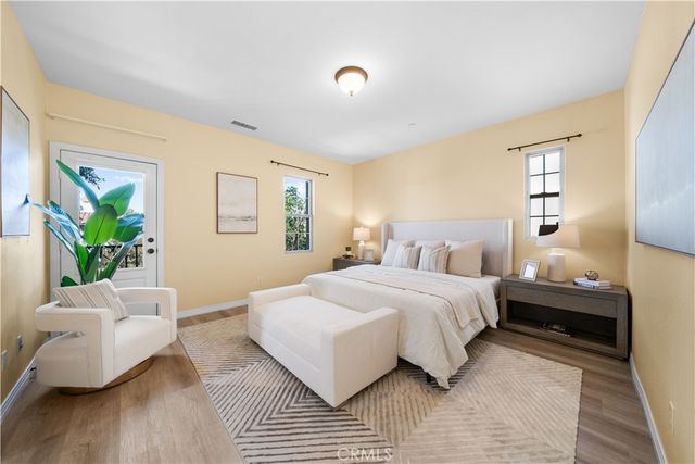 94 Mission, Irvine, CA 92618