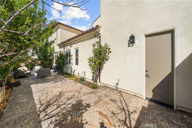 94 Mission, Irvine, CA 92618