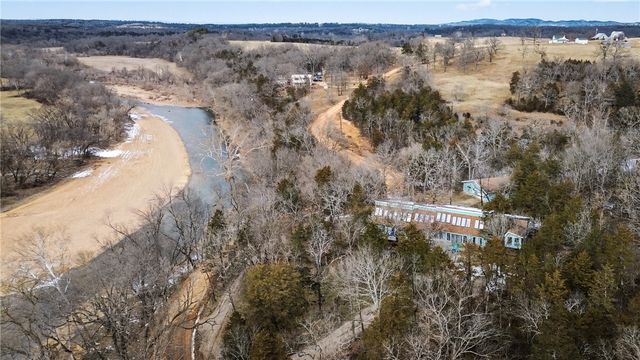 2759 County Road 411, Berryville, AR 72616